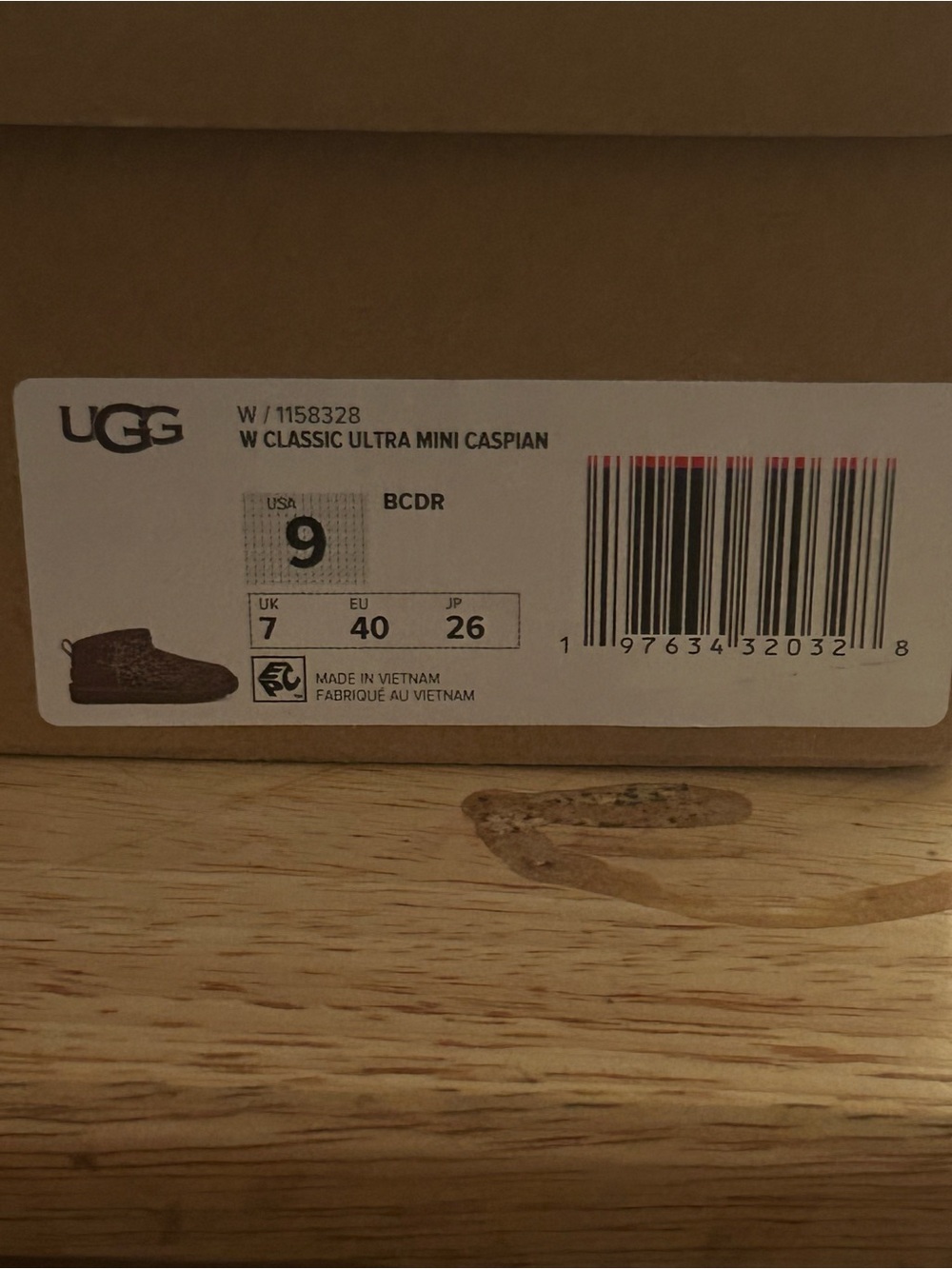 NWT UGG Classic Ultra Mini Caspian Spotted Cheetah Print Calf Hair Booties - 9 - Picture 9 of 11